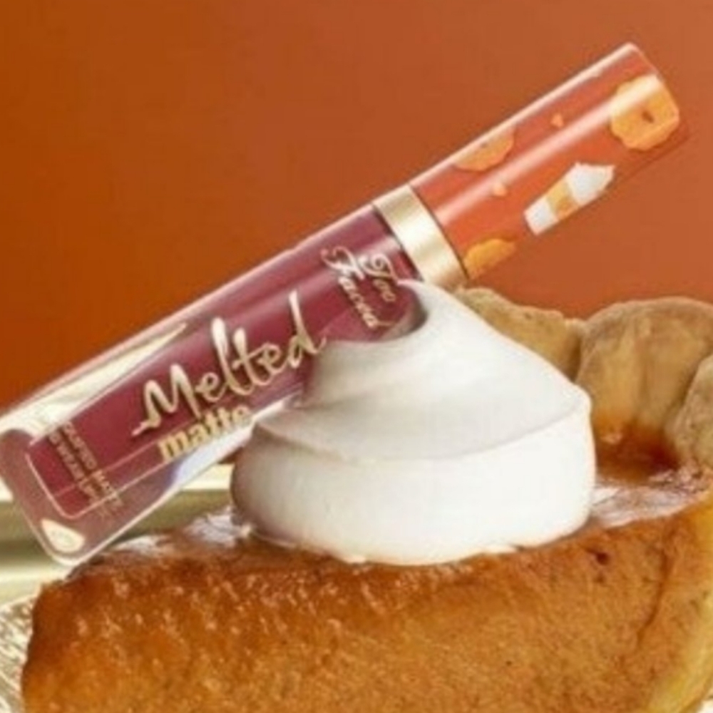 🍁Too Faced Cosmetics "Pumpkin Spiced Latte" Meled Matte Lipstick ( L. E.)
